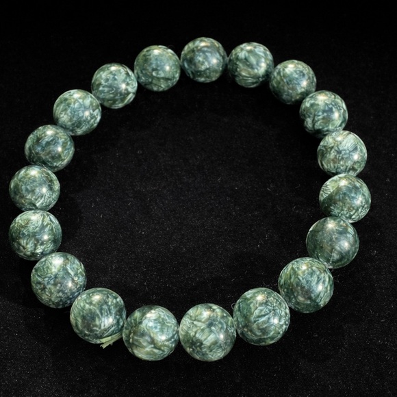 Jewelry - Elegant Seraphinite 10mm bracelet